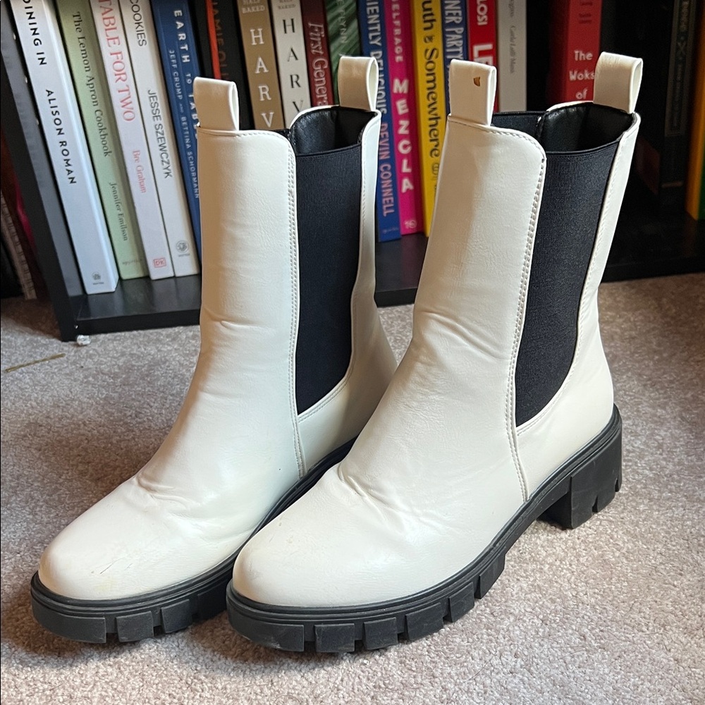 Women's Cream Chelsea Boots